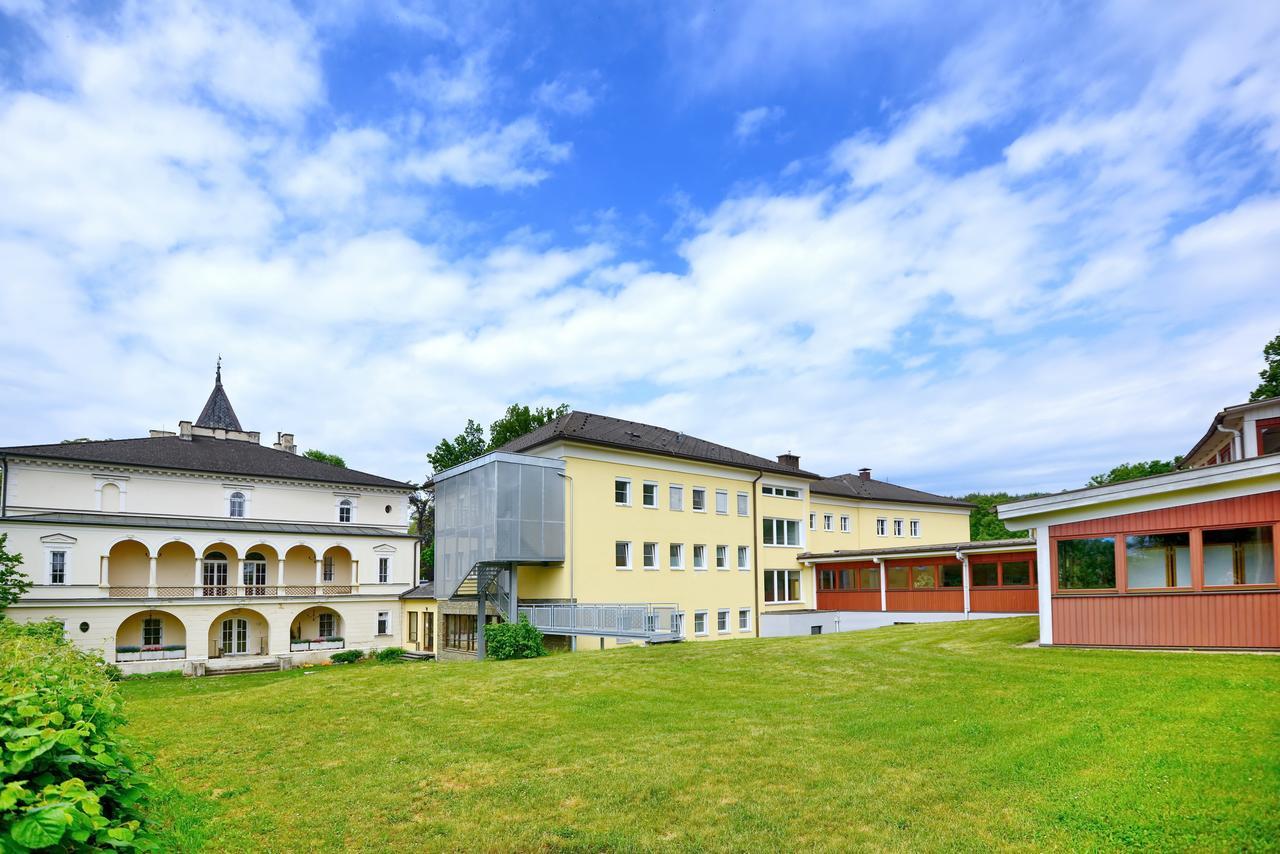 Bildungshaus Schloss Krastowitz Hotel Klagenfurt am Woerthersee ภายนอก รูปภาพ